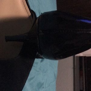 Saks Fifth Avenue Shoes - Saks Fifth Ave Black Kitten Heels Saks Fifth Avenue Shoes - Saks Fifth Ave Black Kitten Heels